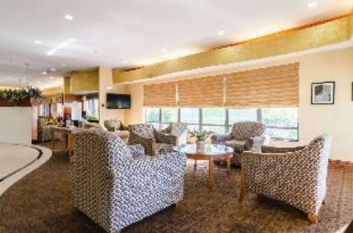 Comfort Suites Salina image 8