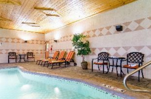 Comfort Suites Salina image 9